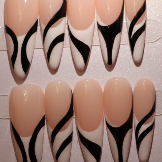 Gossip Press on Nails